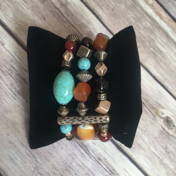 Jewelry - SOLD Beautiful Stretch Bracelet